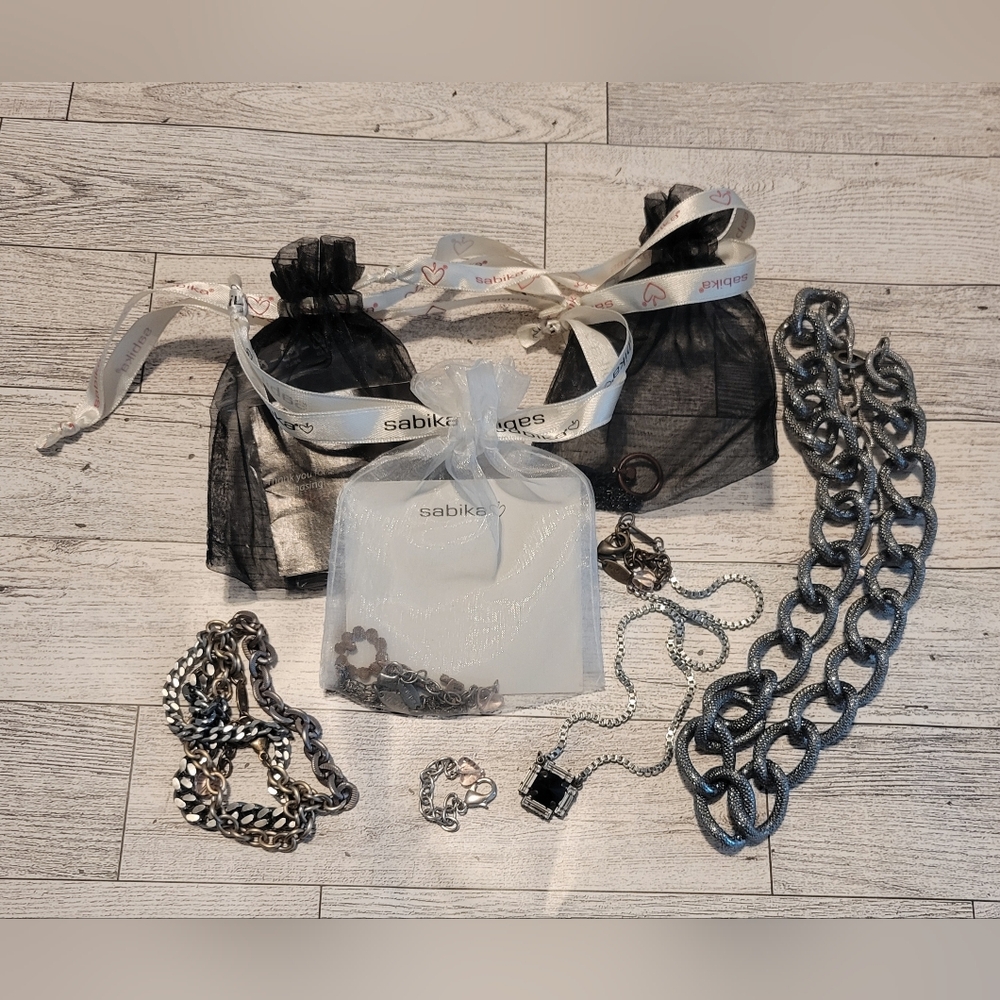 LOT of 6 Sabika Jewelry Collection NWT Dust Bags 4 Necklaces & 2 Bracelets